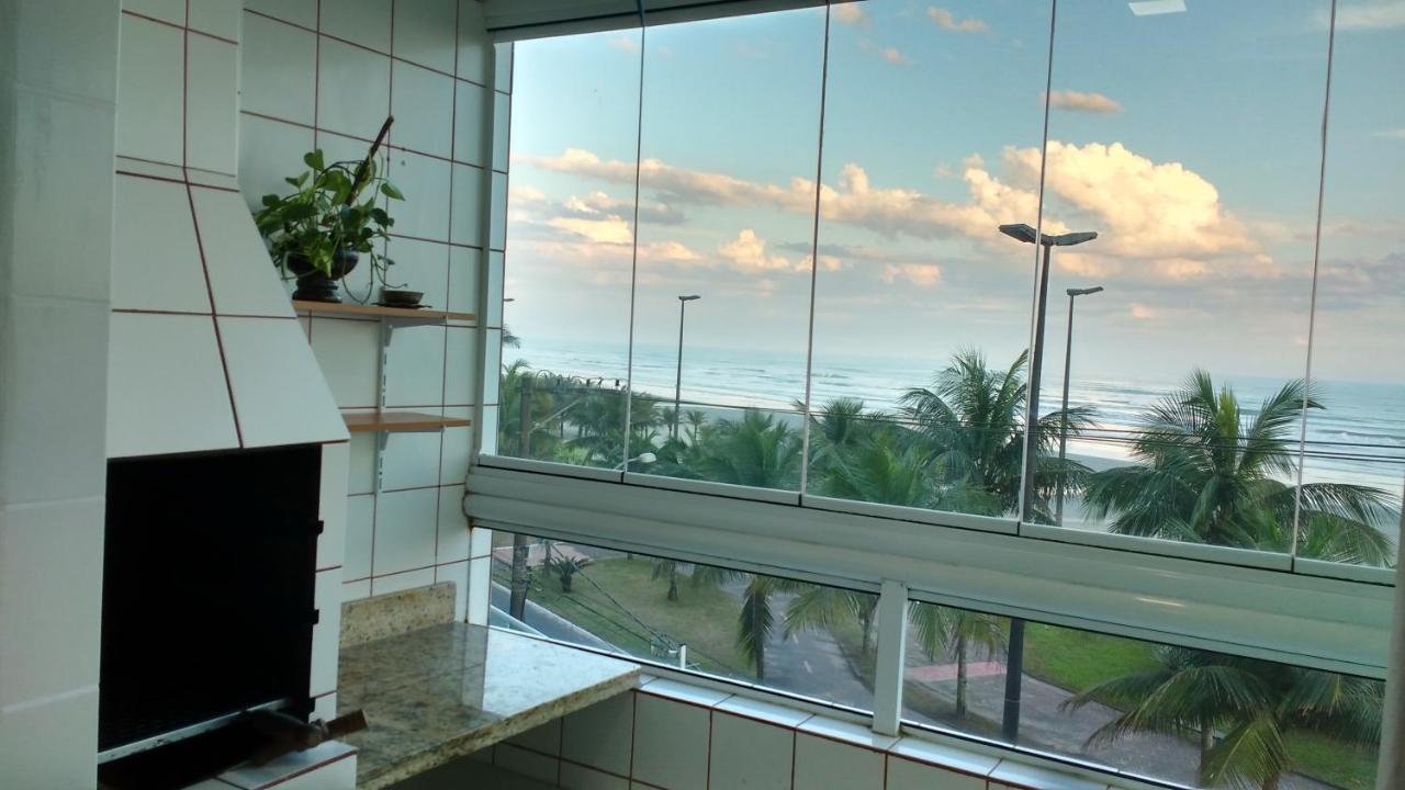 Apto. (pé na areia) com Churrasqueira na sacada Praia Grande (Santos) Exterior foto